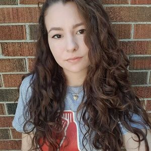 Meet your Posher, Hayley